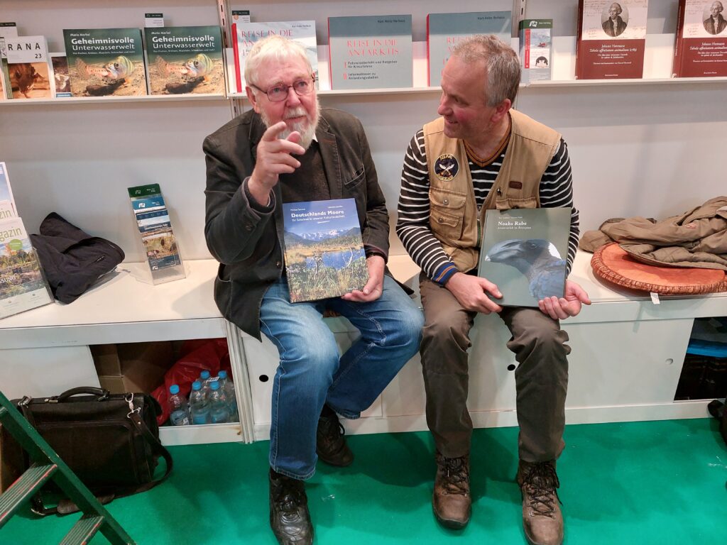 Prof. Michael Succow und Torsten Pröhl bei der Leipziger Buchmesse